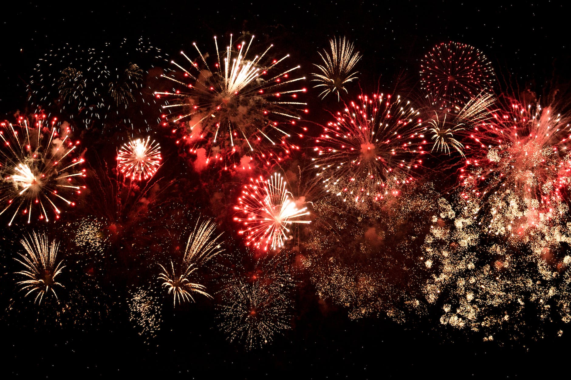 flag2_495x148soft photo of fireworks display