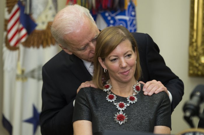 Bidenhands